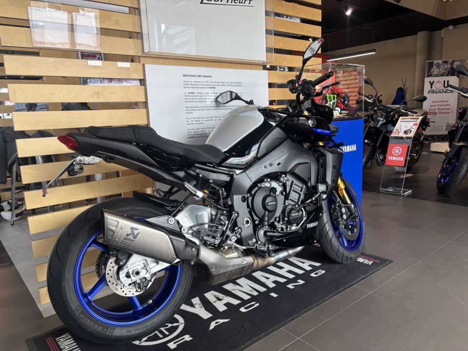 YAMAHA MT-10 SP 1