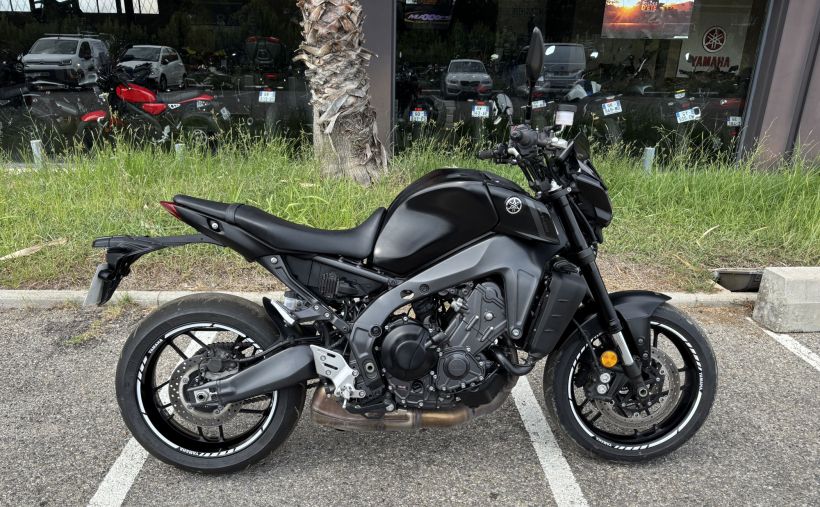 YAMAHA MT-09 0