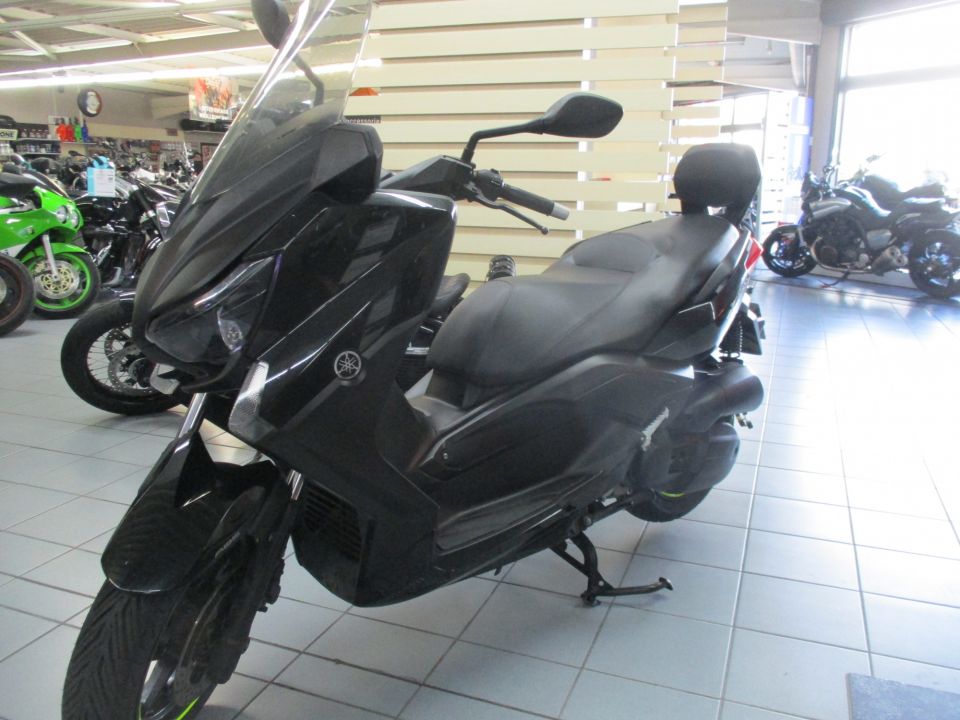 YAMAHA XMAX 125 20