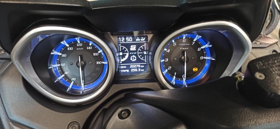 YAMAHA XP T-MAX 530 DX 10