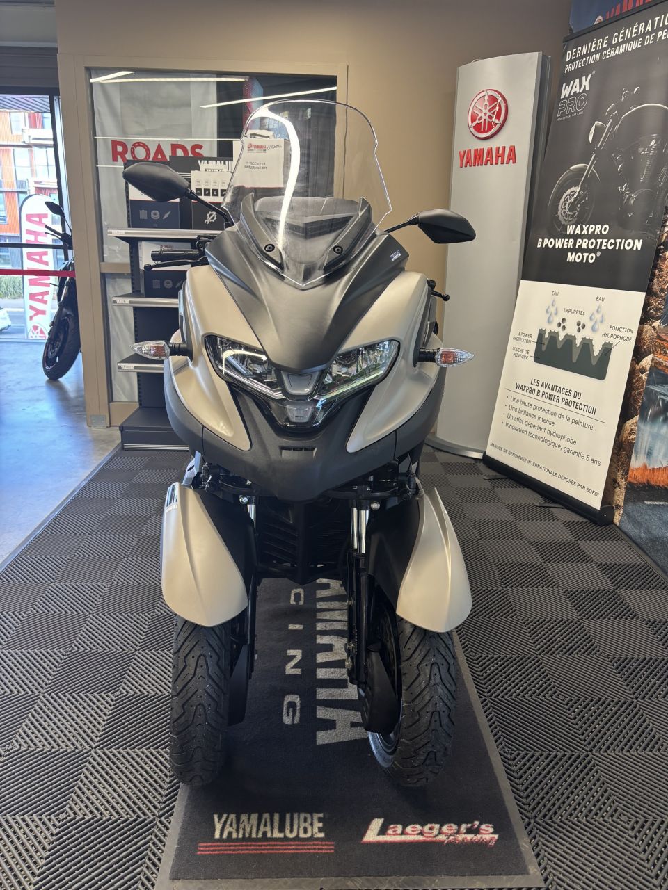 YAMAHA TRICITY 300 3