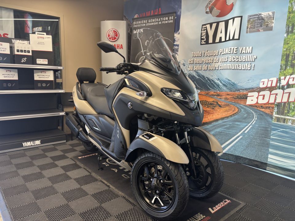 YAMAHA TRICITY 300 1