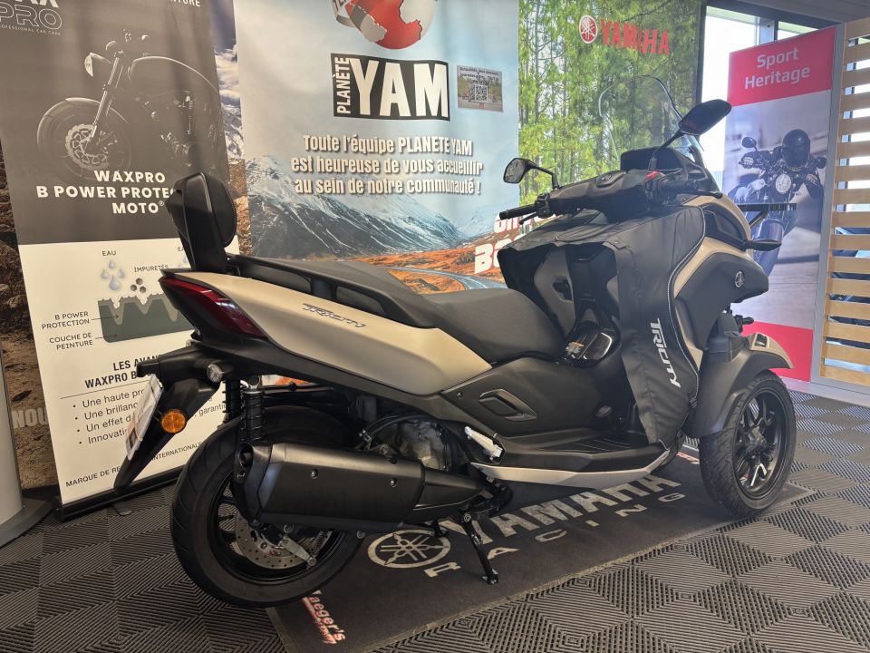 YAMAHA TRICITY 300 2