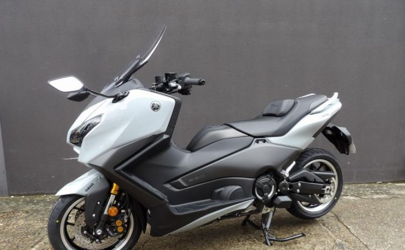 YAMAHA XP T-MAX 560 TECH MAX 6