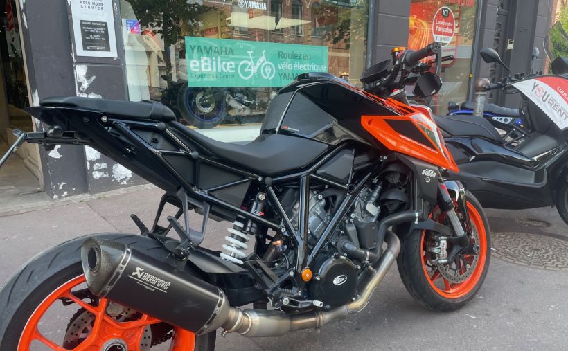 KTM 1290 SUPER DUKE R 2