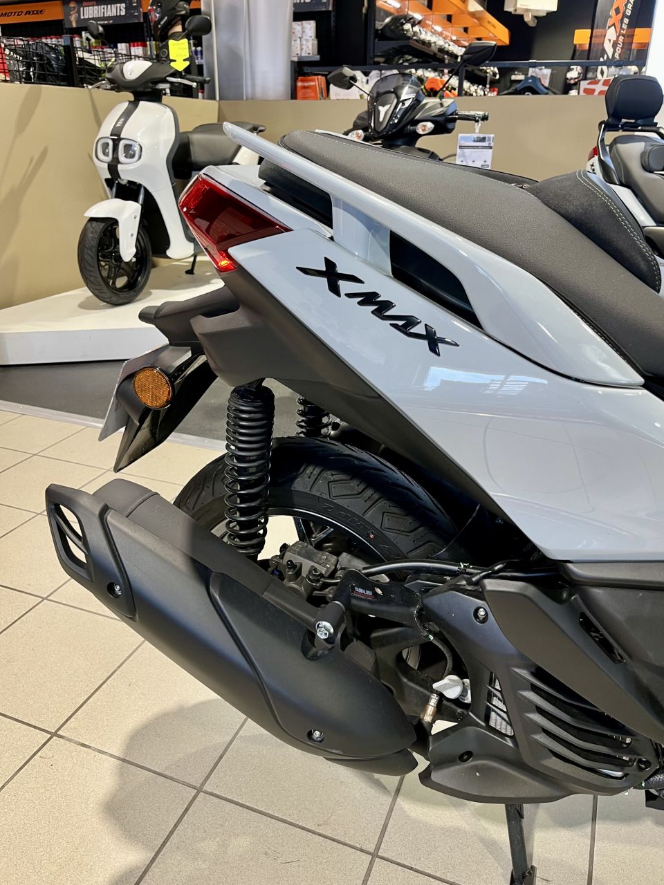 YAMAHA X-MAX 125 TECH MAX 5
