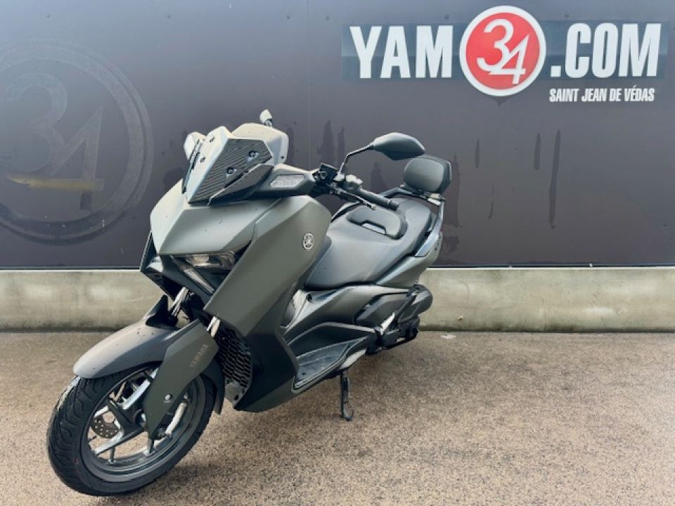 YAMAHA XMAX 125 1