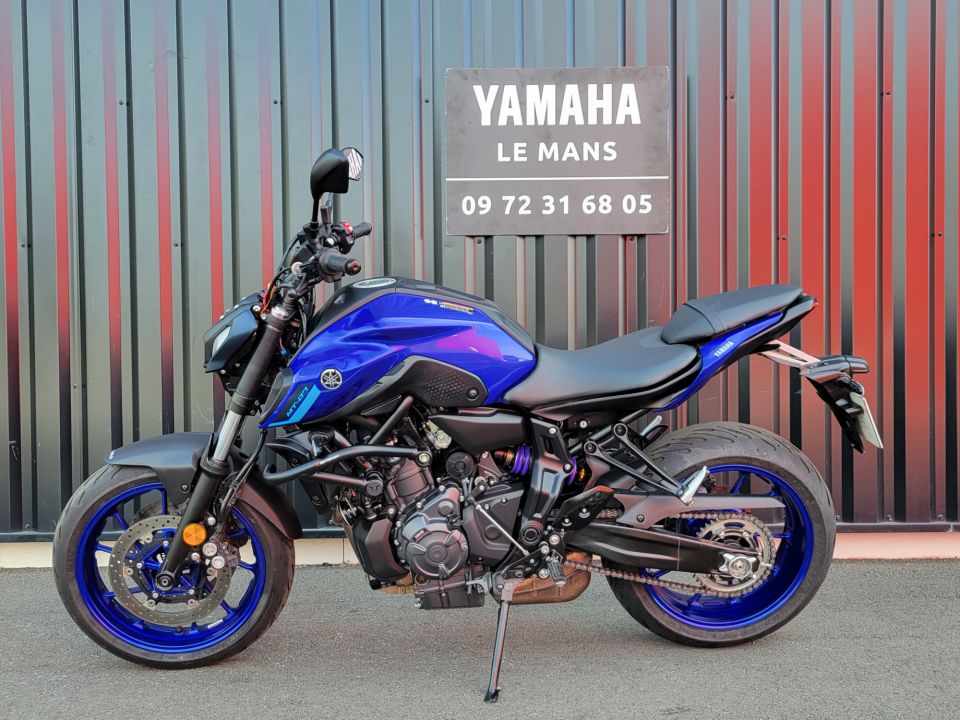 YAMAHA MT-07 5