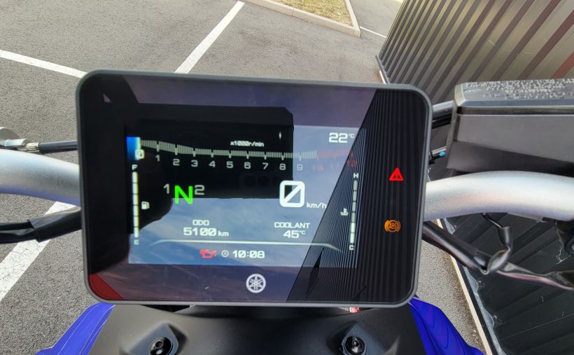 YAMAHA MT-07 4