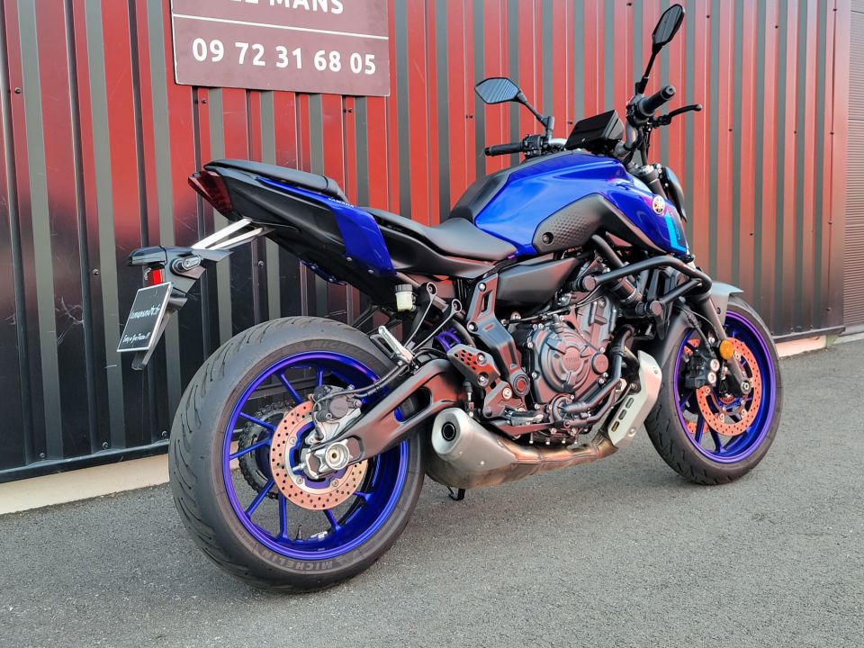 YAMAHA MT-07 25