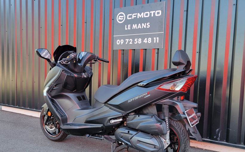 SYM 300 GTS 2