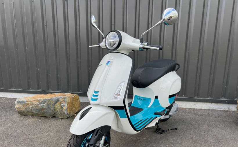 VESPA PRIMAVERA 125 1