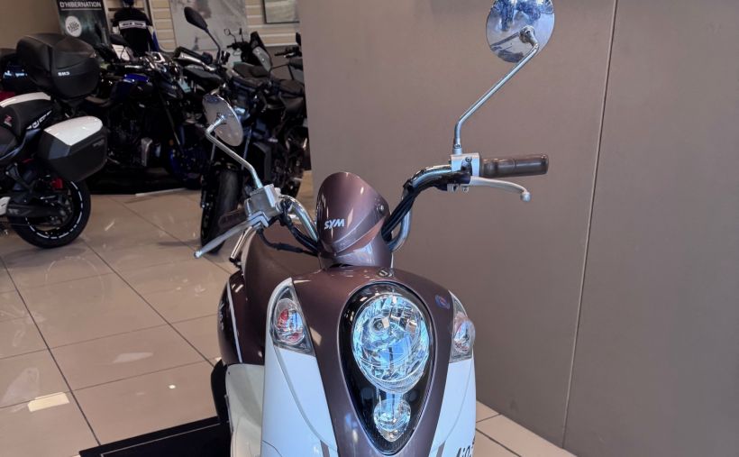 SYM MIO 50 8