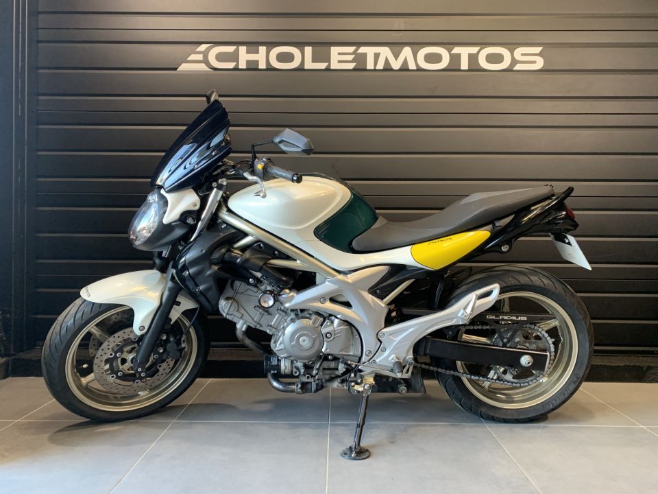SUZUKI GLADIUS 650 12