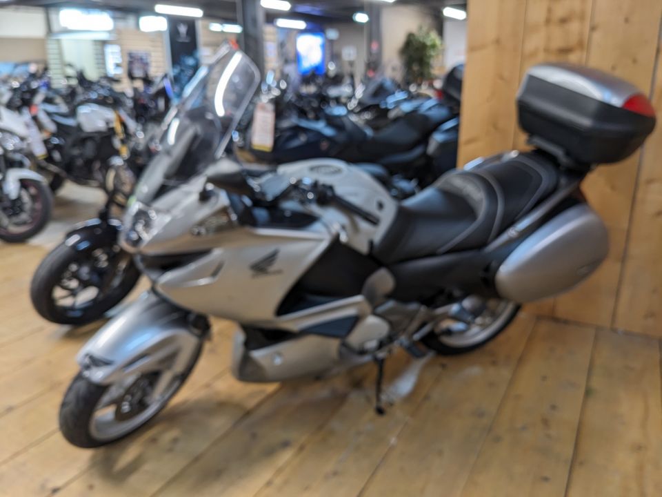 HONDA NT DEAUVILLE 700 ABS 10