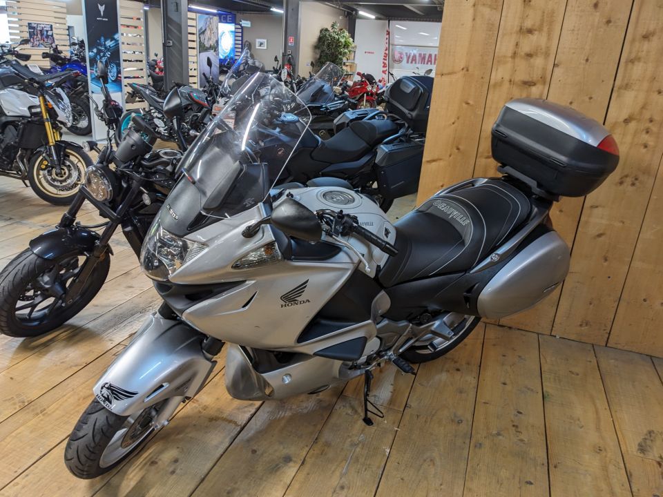 HONDA NT DEAUVILLE 700 ABS 0
