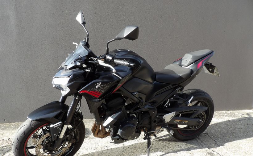 KAWASAKI Z 900 6