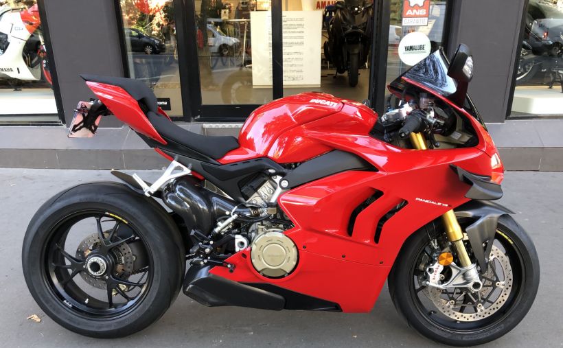 DUCATI PANIGALE 1103 V4 5