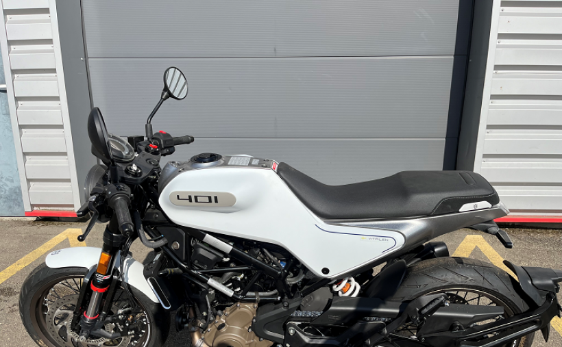 HUSQVARNA VITPILEN 401 3