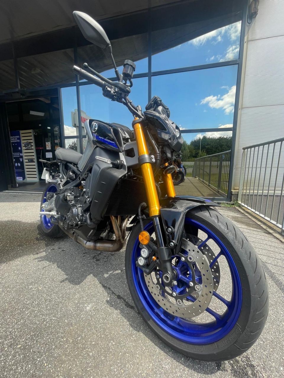 YAMAHA MT-09 SP 1