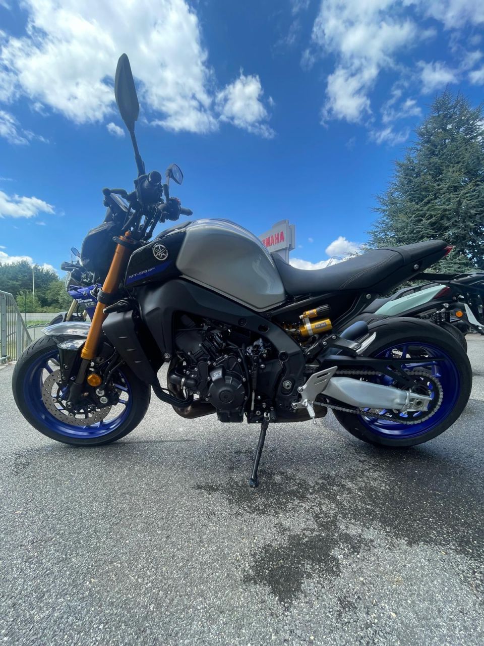 YAMAHA MT-09 SP 4