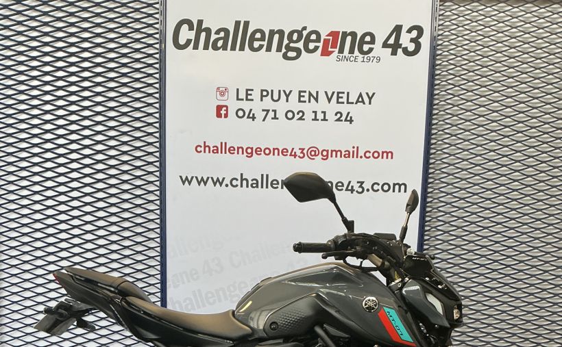 YAMAHA MT-07 6