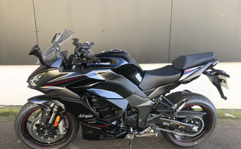 KAWASAKI NINJA 1100 SX 1