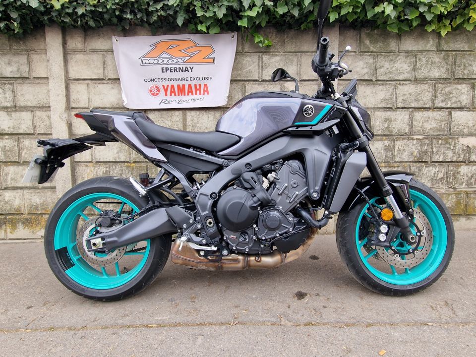 YAMAHA MT-09 Y-AMT 2024 0