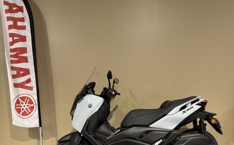YAMAHA XMAX 125 TECH MAX 1