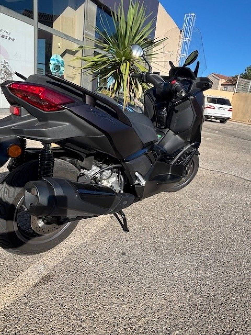 YAMAHA X-MAX 125 TECH MAX 1