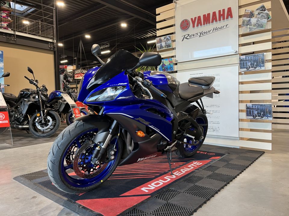 YAMAHA YZF-R6 0