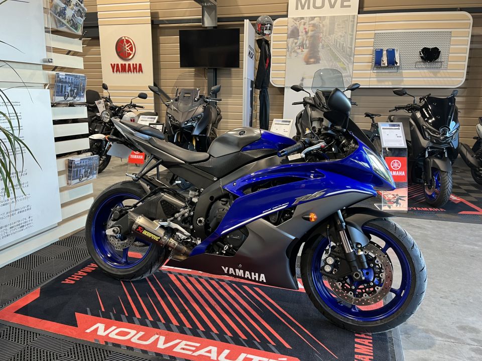 YAMAHA YZF-R6 10