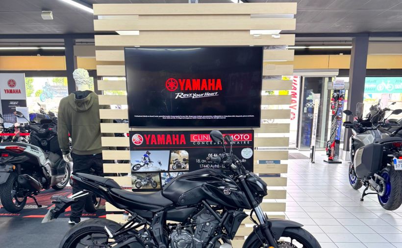 YAMAHA MT-07 0