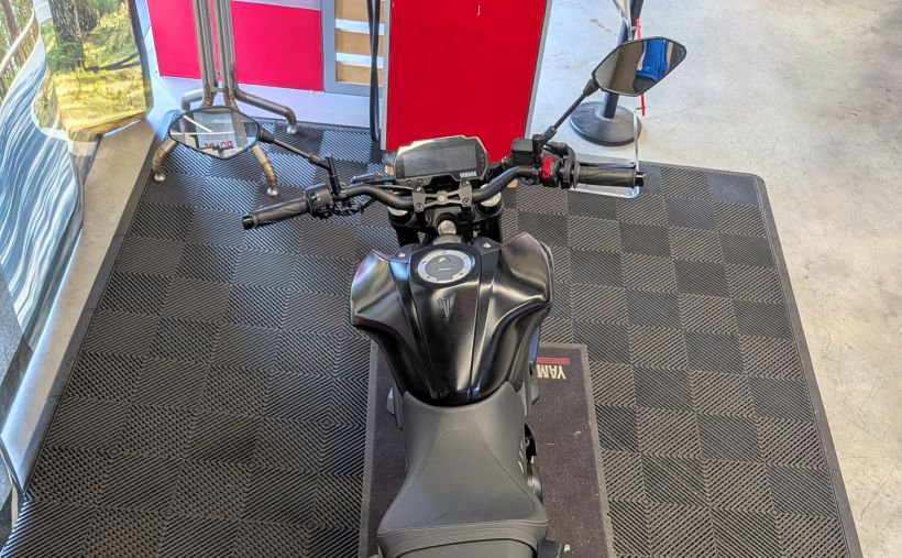 YAMAHA MT-125 ABS 4