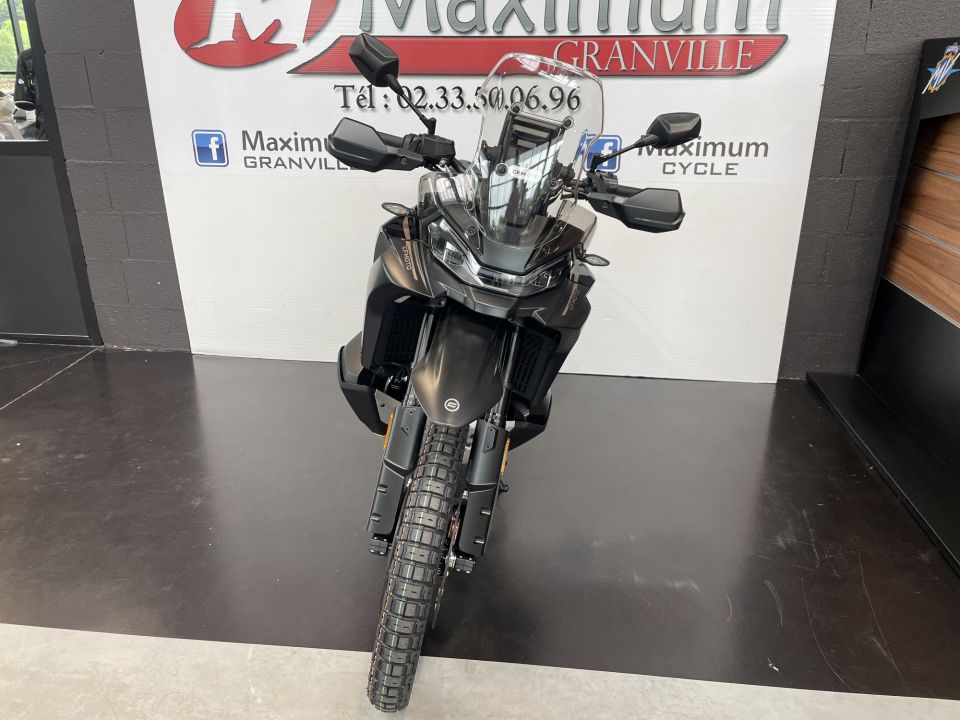 CF MOTO 800 MT-X 12