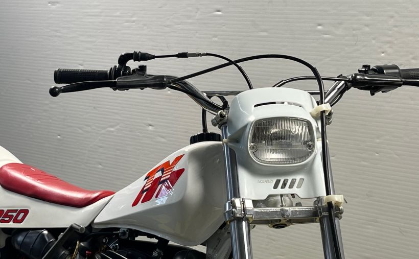 YAMAHA TY 9