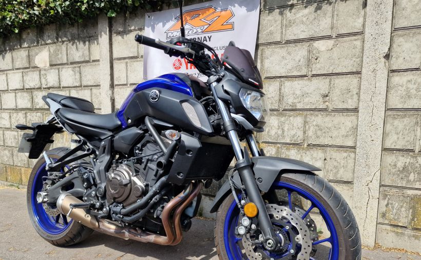 YAMAHA MT-07 (47.5CV) 1