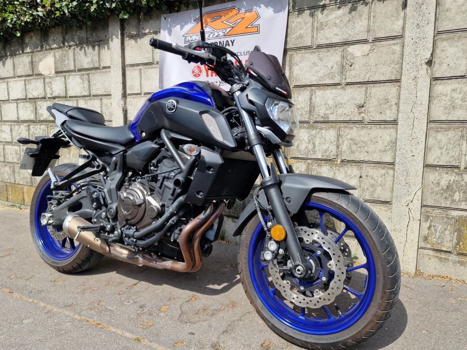 YAMAHA MT-07 (47.5CV) 1