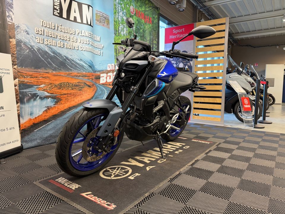 YAMAHA MT-125 ABS 6
