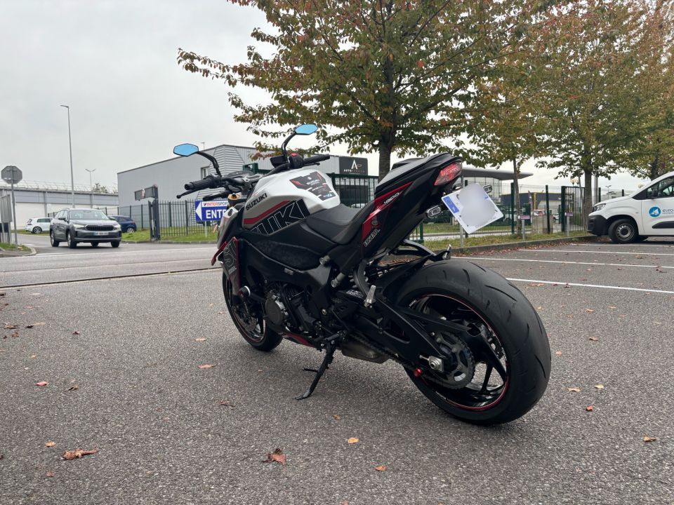 SUZUKI GSX-S 1000 ABS 10