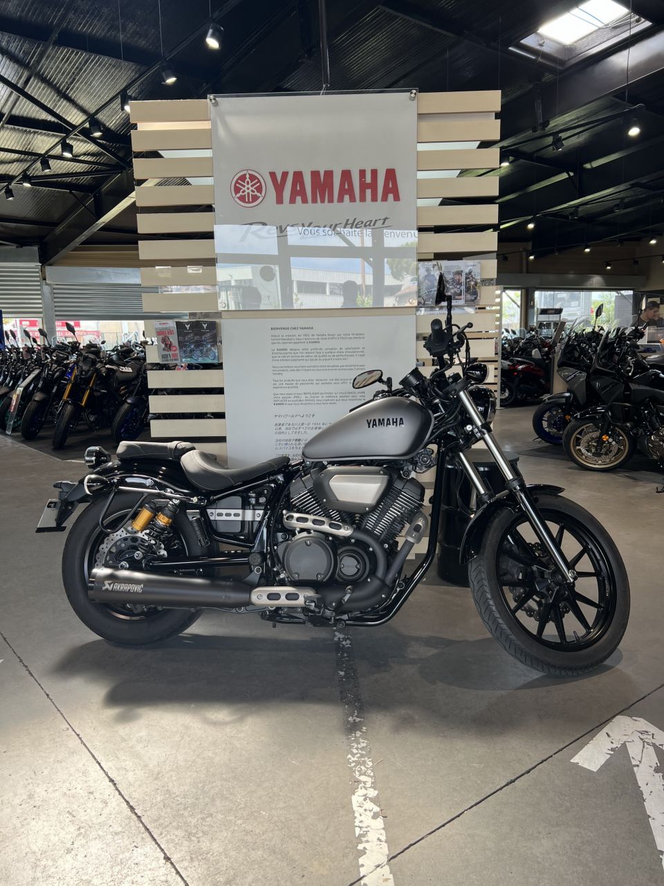 YAMAHA XV 950 BOLT R 2