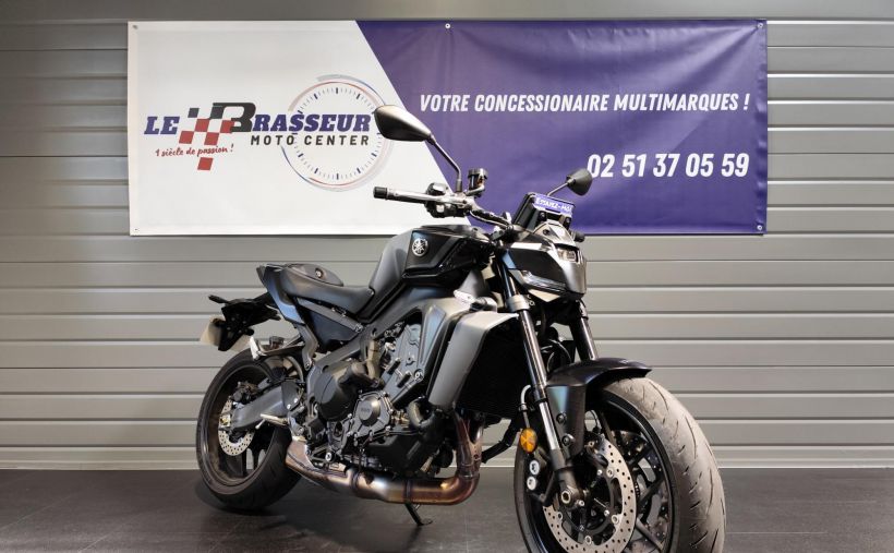 YAMAHA MT-09 3
