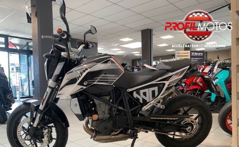 KTM 690 DUKE ABS 2