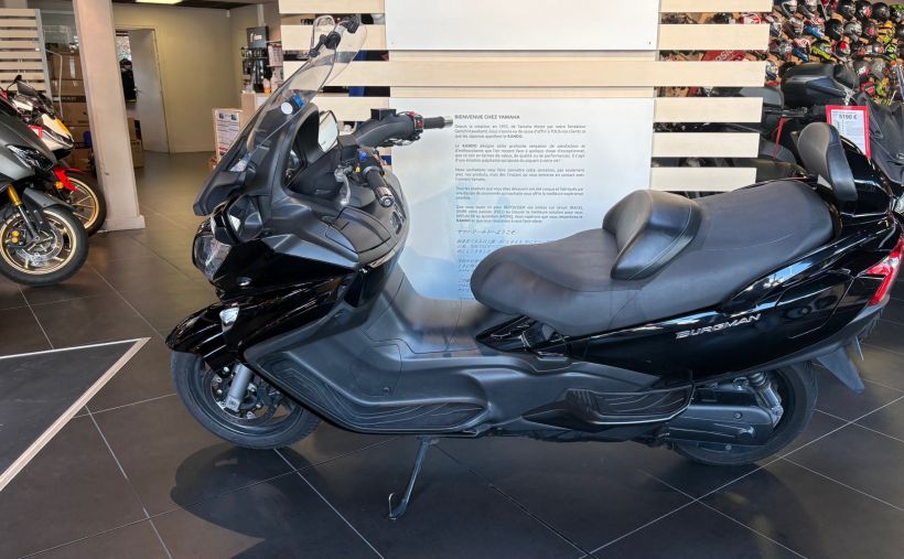SUZUKI BURGMAN 650 3