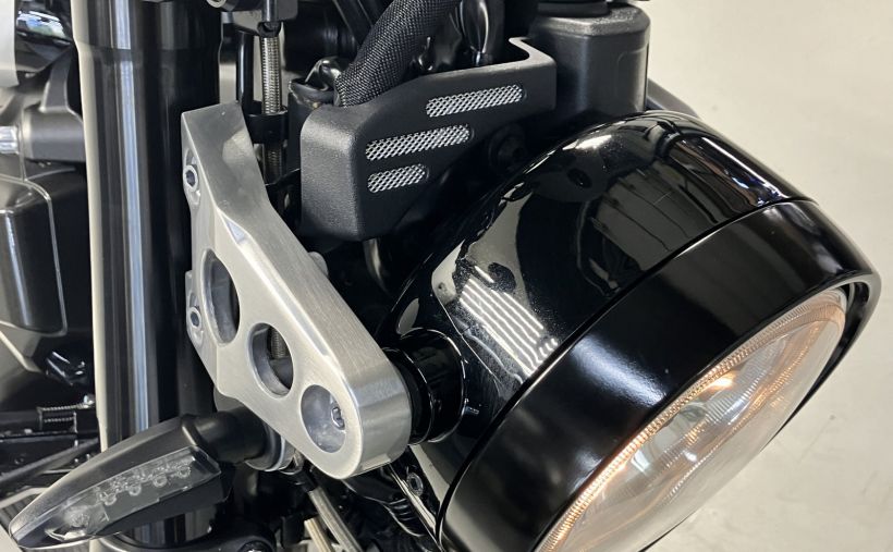 YAMAHA XSR 900 5