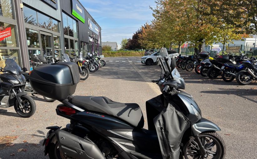 PIAGGIO BEVERLY S 400 5