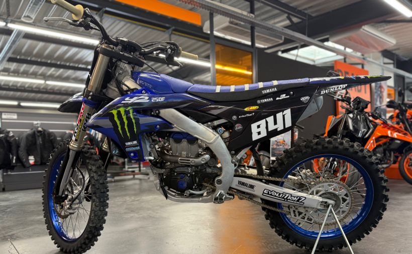 YAMAHA YZ250F 2