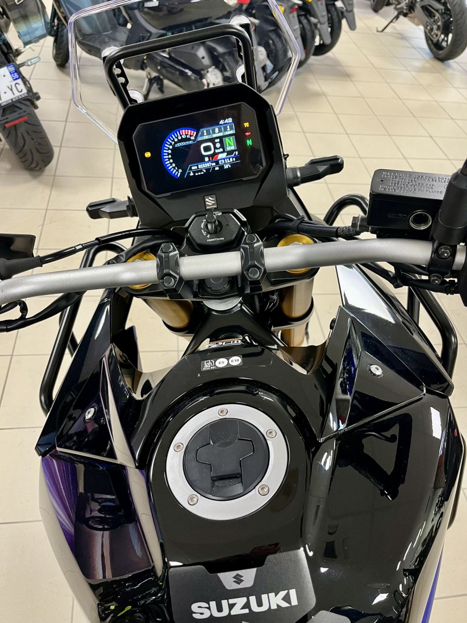 SUZUKI DL V-STROM 800DE 20