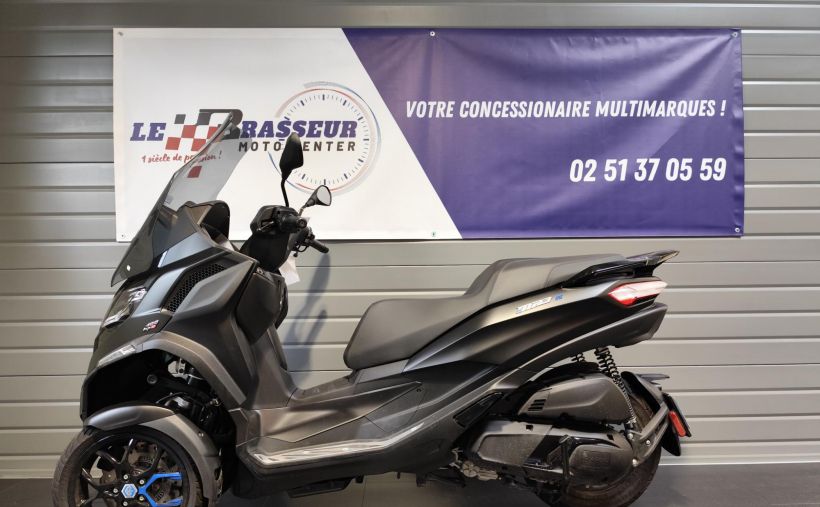 PIAGGIO MP3 400 HPE SPORT ES+ 1