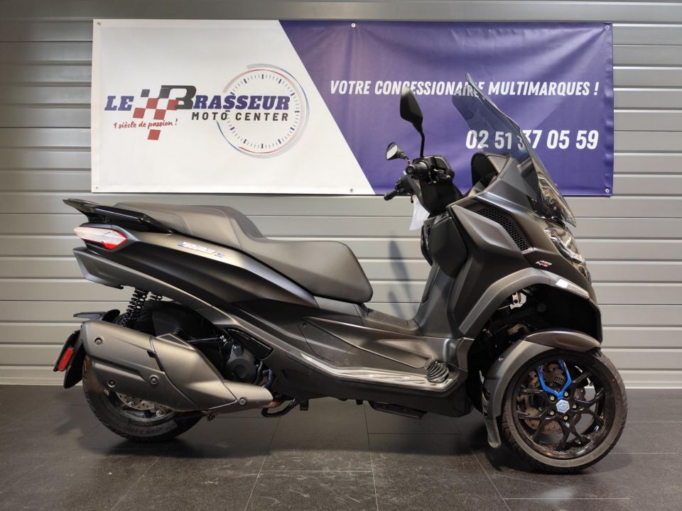 PIAGGIO MP3 400 HPE SPORT ES+ 0